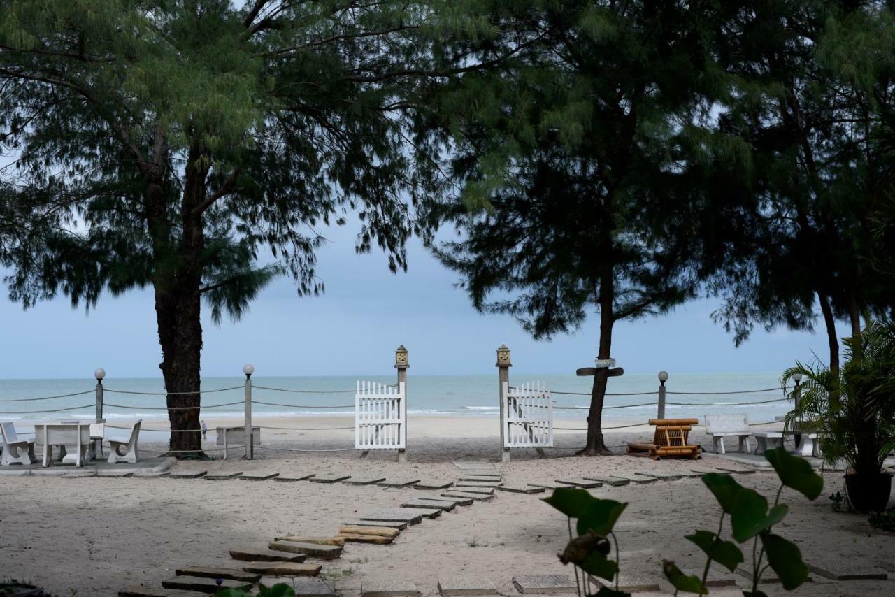차암 Baan Kratom Tong By The Sea 빌라 외부 사진